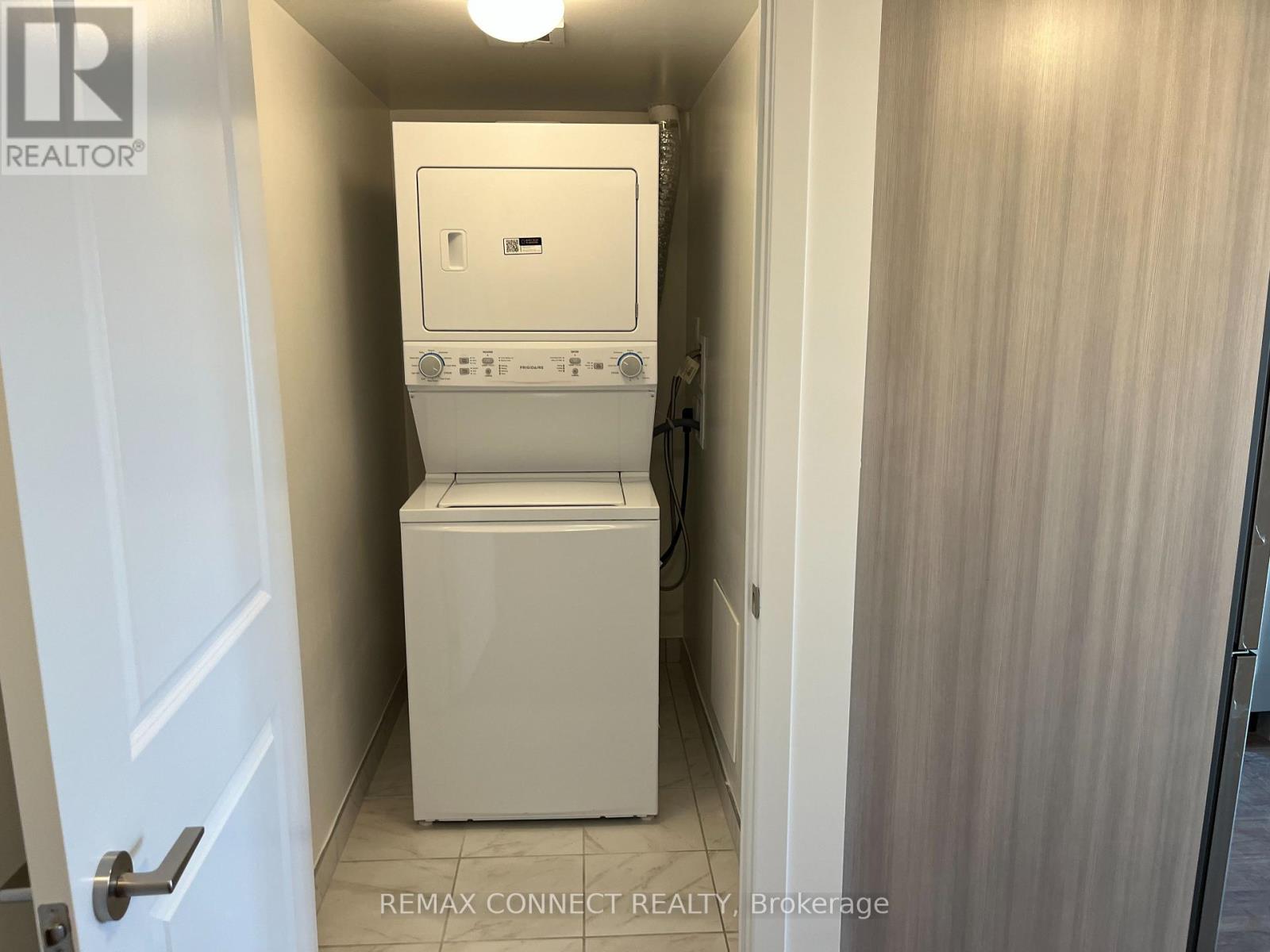 2501 - 1010 Sandy Beach Road, Pickering, Ontario  L1W 3V9 - Photo 17 - E13164974