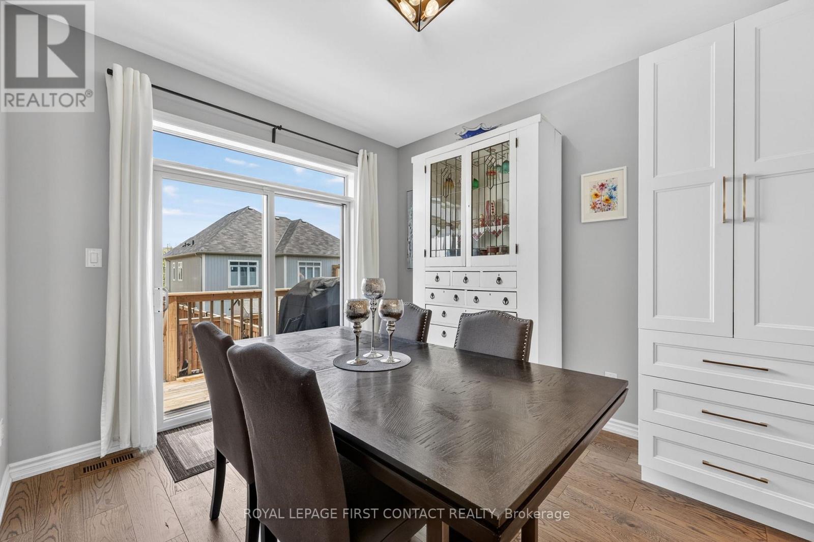 213 Claire Drive, Clearview, Ontario  L0M 1S0 - Photo 9 - S13164970