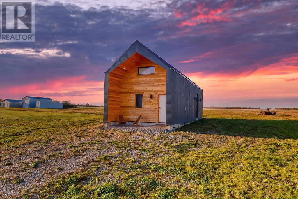 320 COUNTY RD 20 ROAD, Prince Edward County, Ontario
