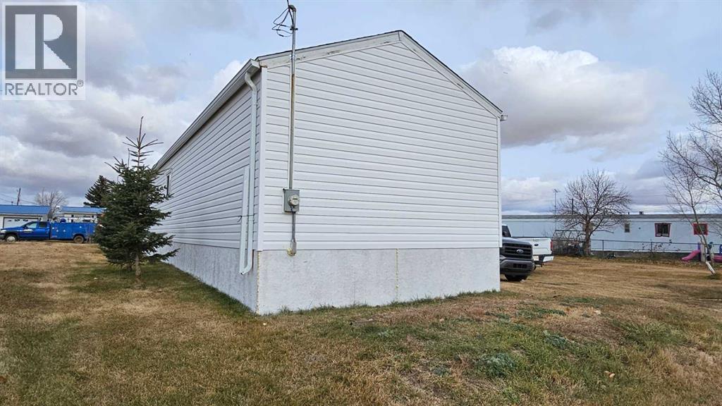 4404 Park Crescent, Coronation, Alberta  T0C 1C0 - Photo 5 - A2267297