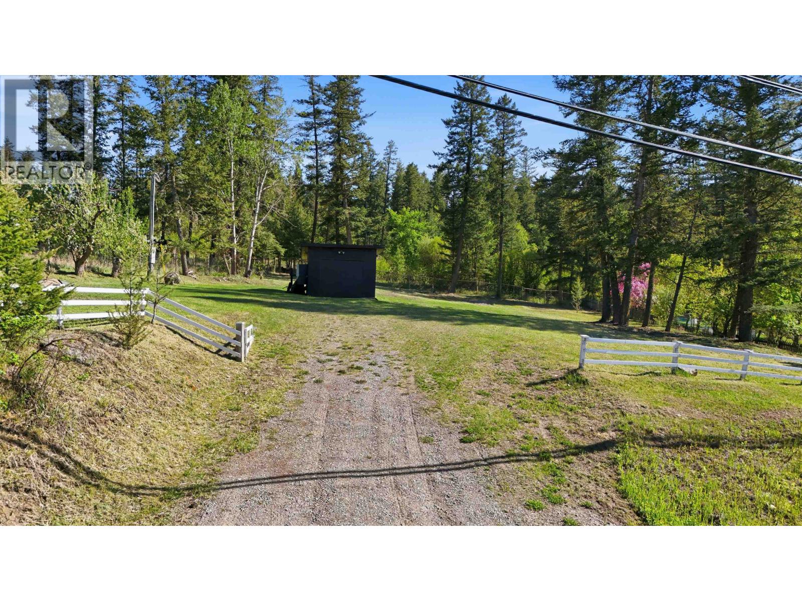 911 Dog Creek Road, Williams Lake, British Columbia  V2G 3G5 - Photo 4 - R3056289