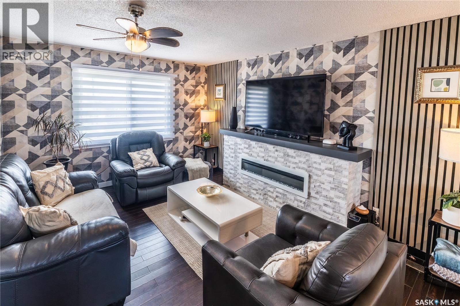 1304 Athabasca Street W, Moose Jaw, Saskatchewan  S6H 6C1 - Photo 8 - SK036848