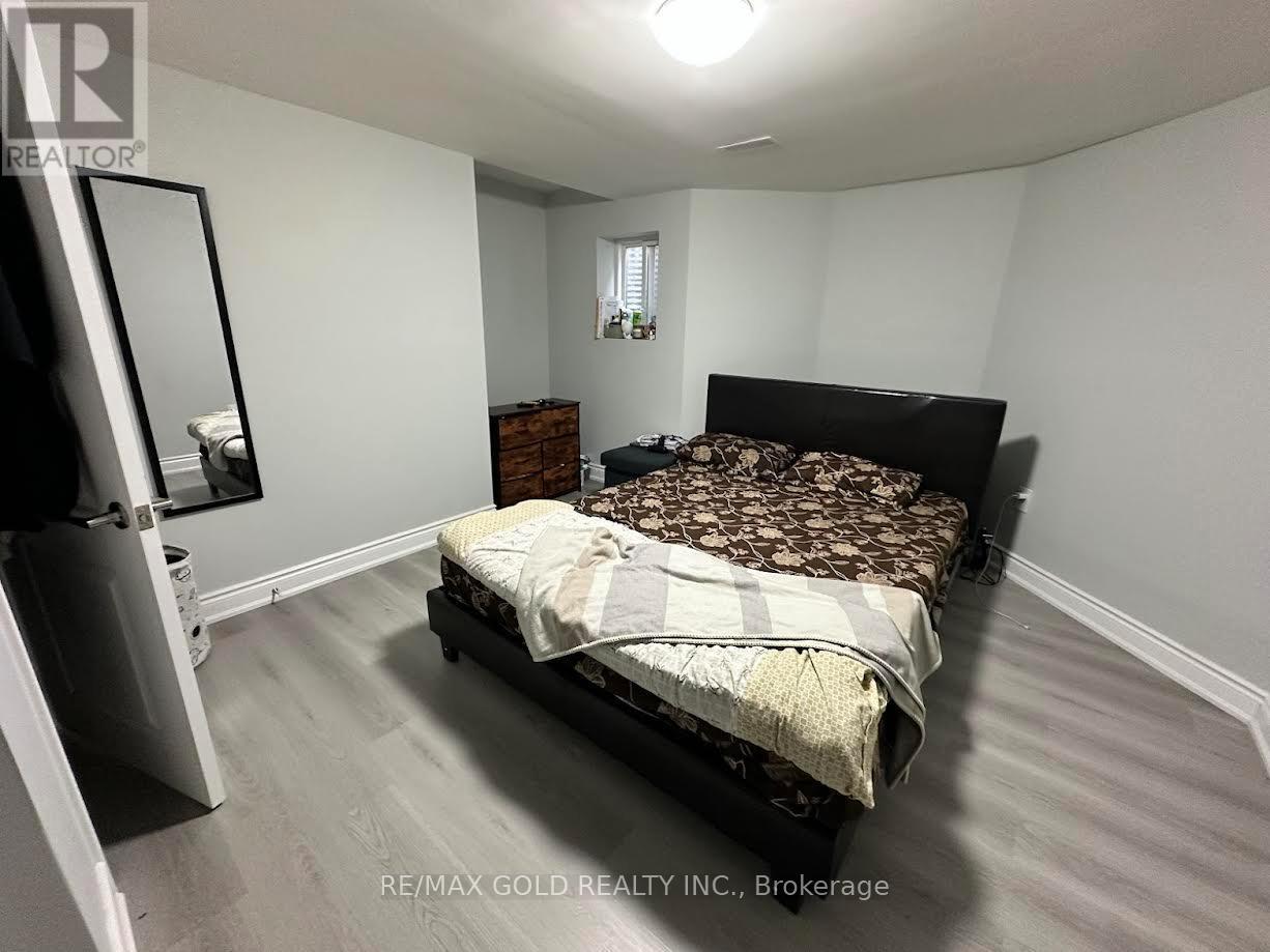 73 Snow Leopard Court, Brampton, Ontario  L6R 2L7 - Photo 6 - W13164932