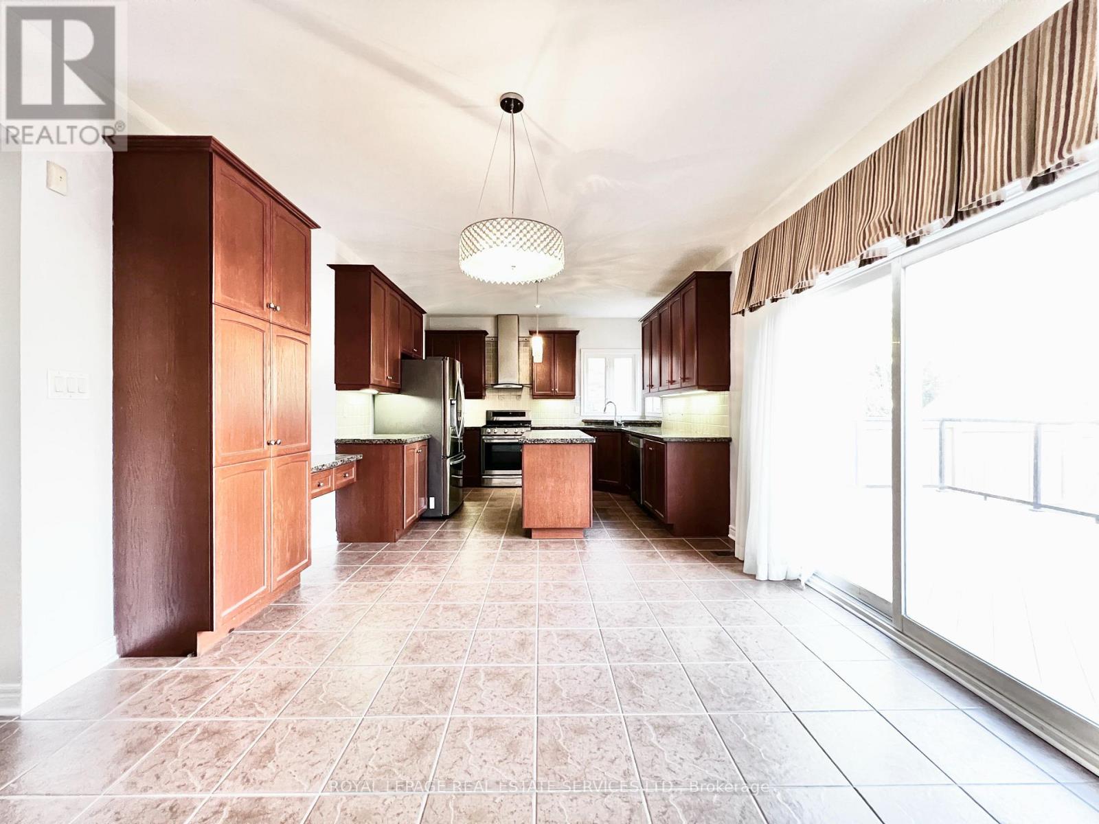 3306 Fox Run Circle, Oakville, Ontario  L6L 6W5 - Photo 13 - W13164946