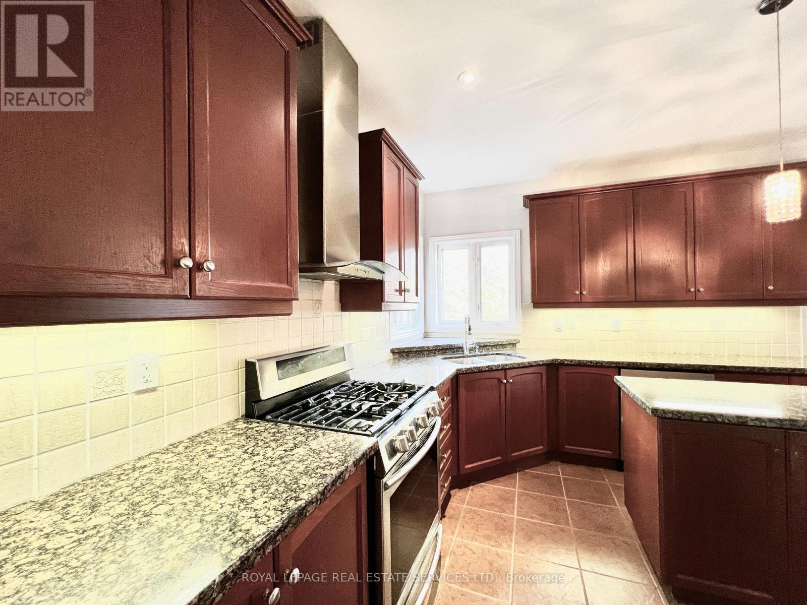3306 Fox Run Circle, Oakville, Ontario  L6L 6W5 - Photo 16 - W13164946