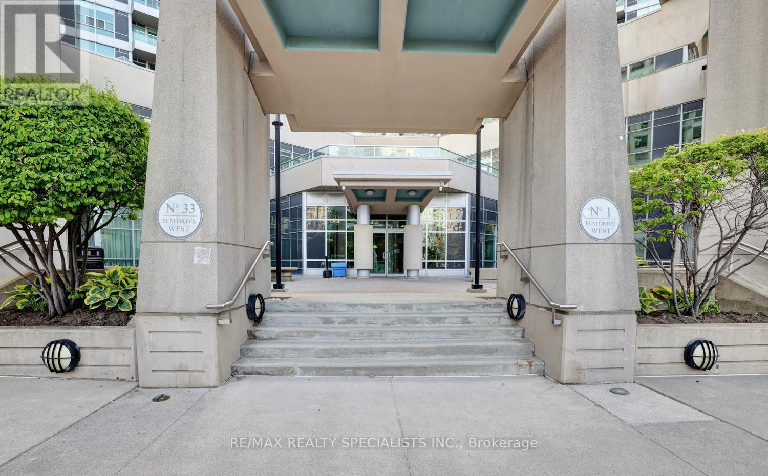 2108 - 33 Elm Drive, Mississauga, Ontario  L5B 4L2 - Photo 2 - W13164966