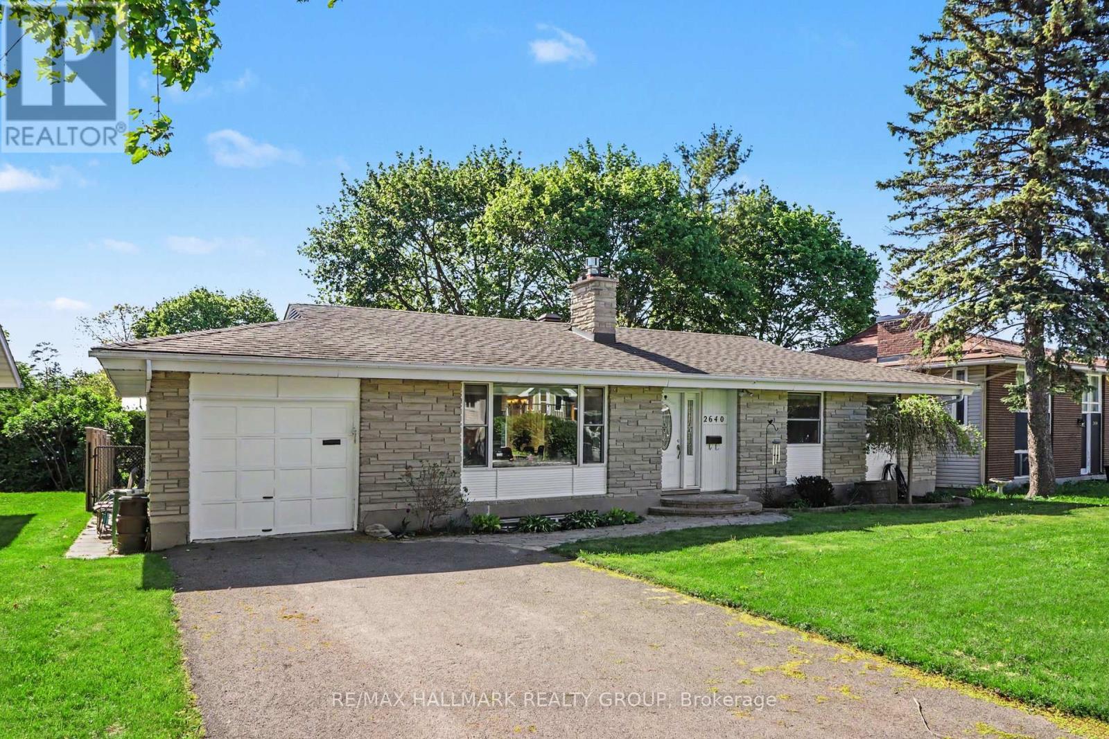 2640 Ulster Crescent, Ottawa, Ontario K1V 8J6 - Photo 2 - X13165002
