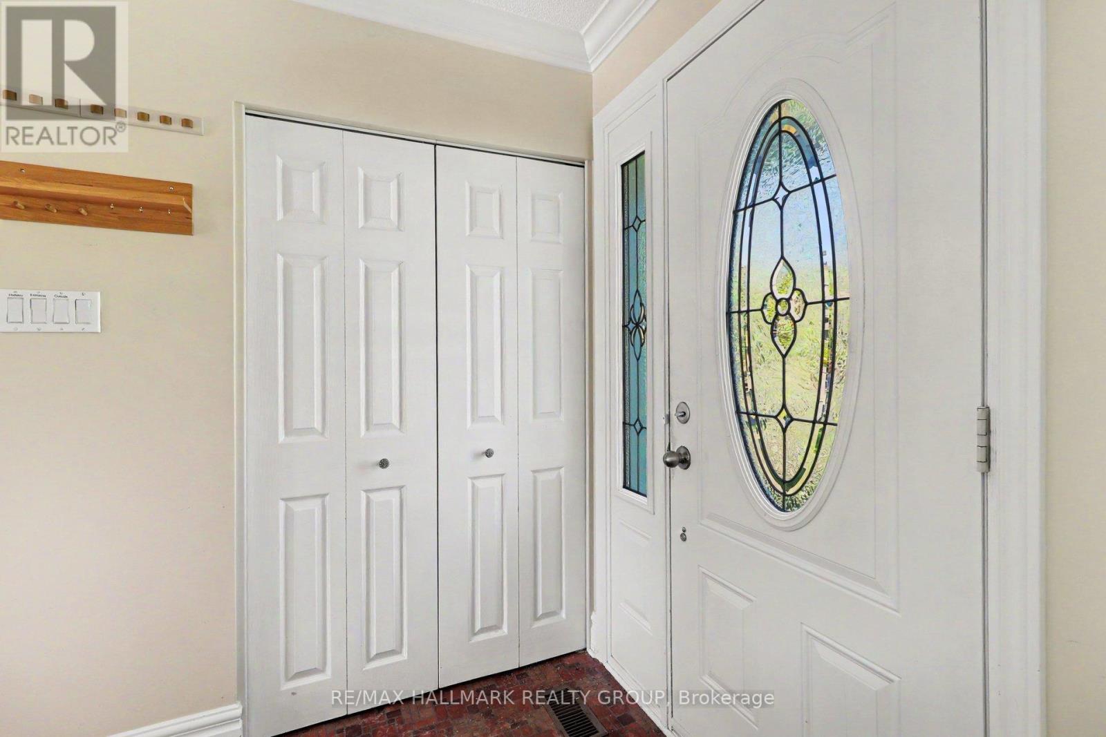 2640 Ulster Crescent, Ottawa, Ontario K1V 8J6 - Photo 4 - X13165002