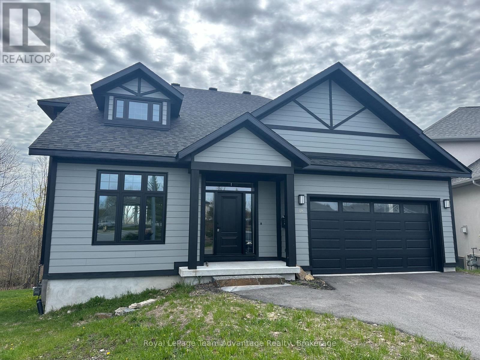 18 AVERY COURT, Parry Sound, Ontario