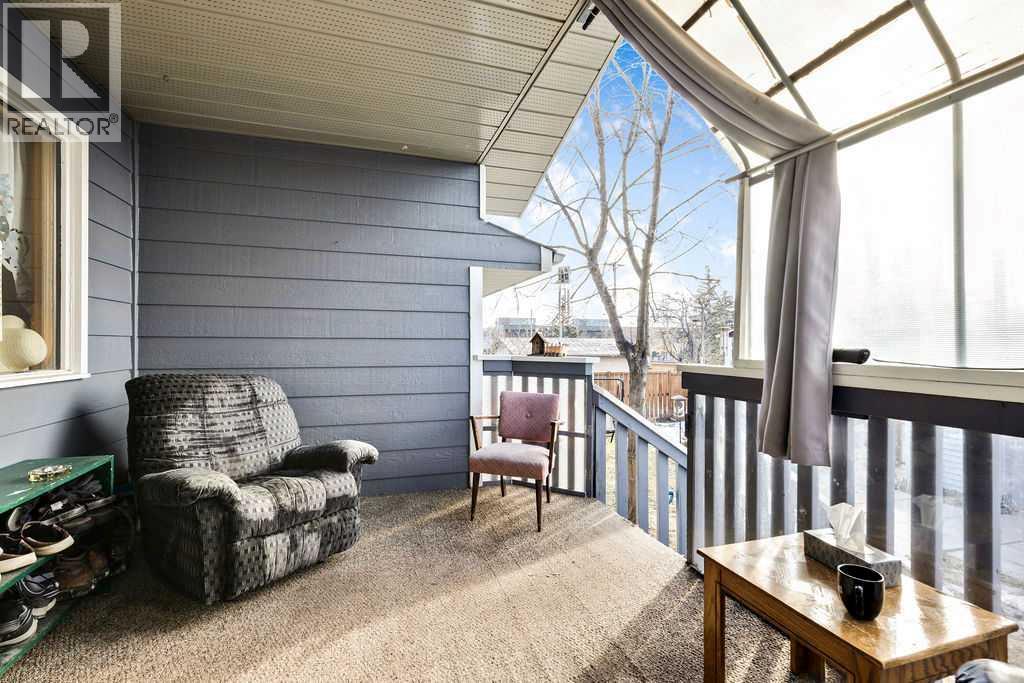 25 Knight Street, Okotoks, Alberta  T1S 1G3 - Photo 23 - A2286785