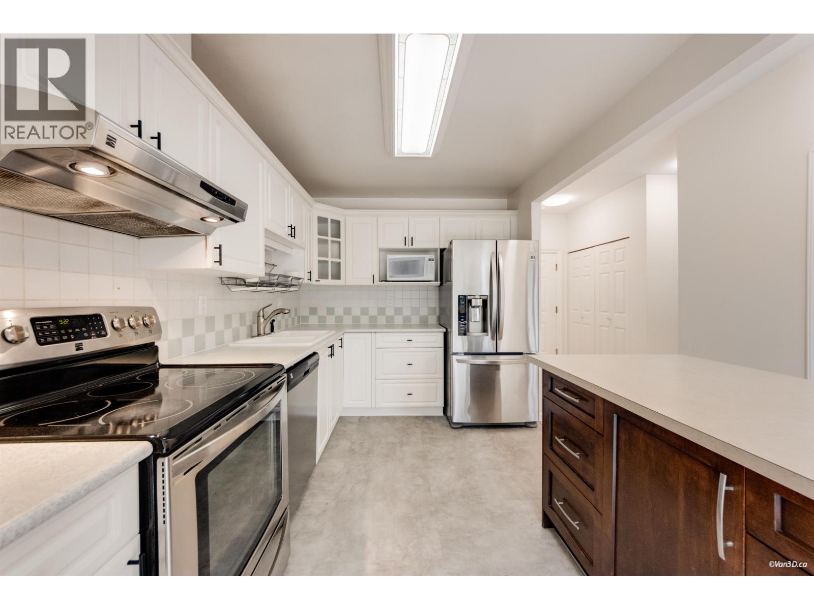 606 6838 Station Hill Drive, Burnaby, British Columbia  V3N 5A4 - Photo 6 - R3127087