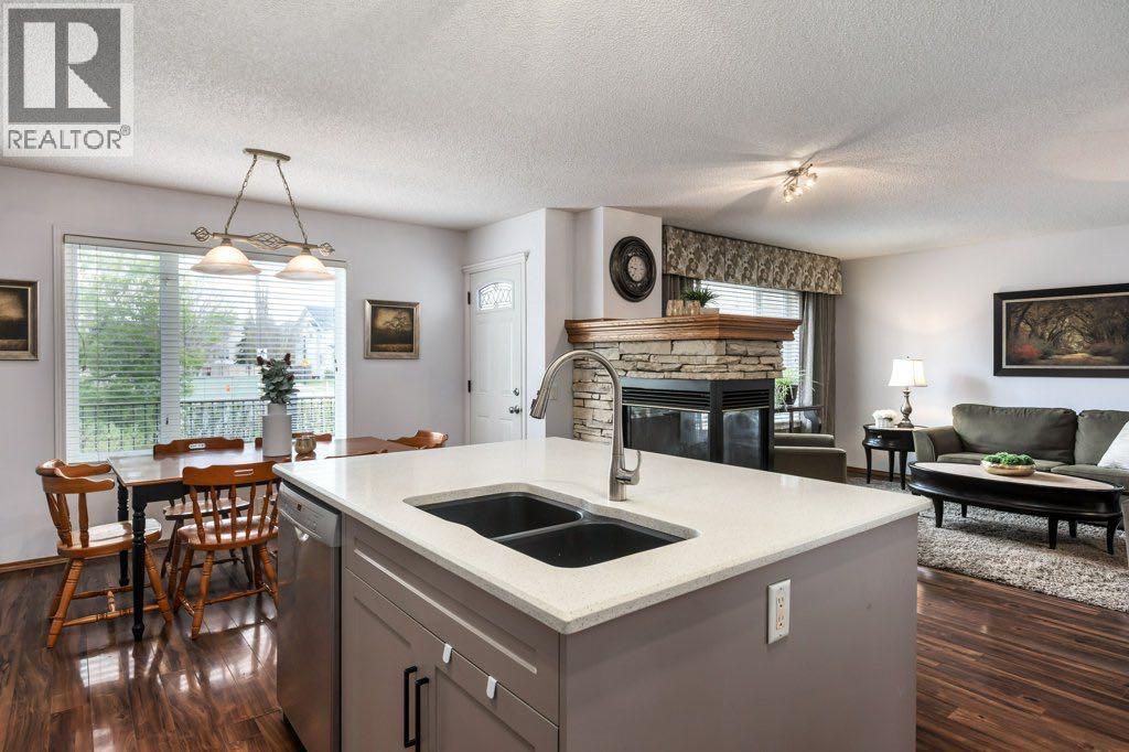 2 Springbank Crescent SW, Calgary, Alberta  T3H 3S8 - Photo 5 - A2307780