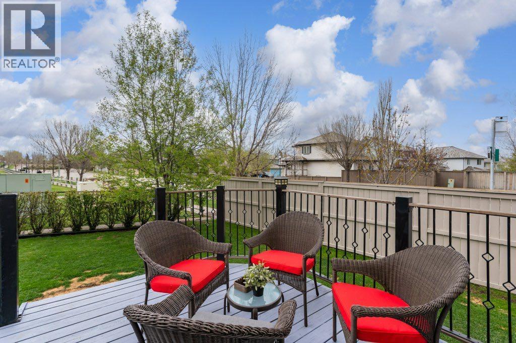 2 Springbank Crescent SW, Calgary, Alberta  T3H 3S8 - Photo 26 - A2307780