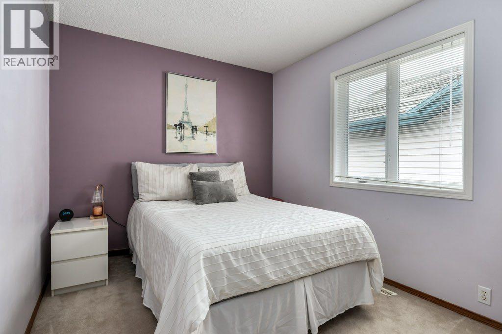 2 Springbank Crescent SW, Calgary, Alberta  T3H 3S8 - Photo 20 - A2307780