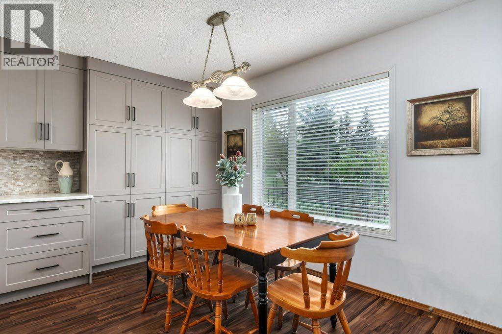 2 Springbank Crescent SW, Calgary, Alberta  T3H 3S8 - Photo 6 - A2307780