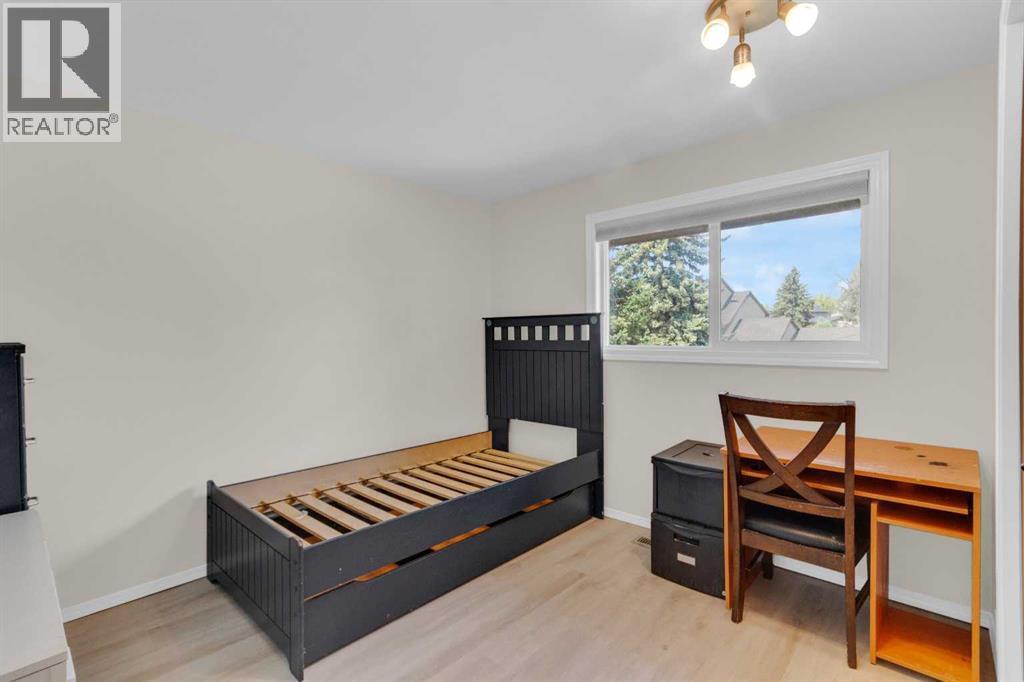 403 Cannington Close SW, Calgary, Alberta  T2W 3E9 - Photo 21 - A2313680