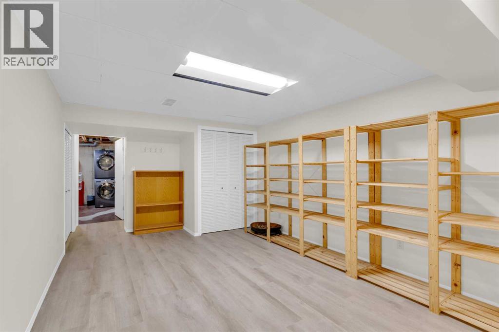403 Cannington Close SW, Calgary, Alberta  T2W 3E9 - Photo 24 - A2313680