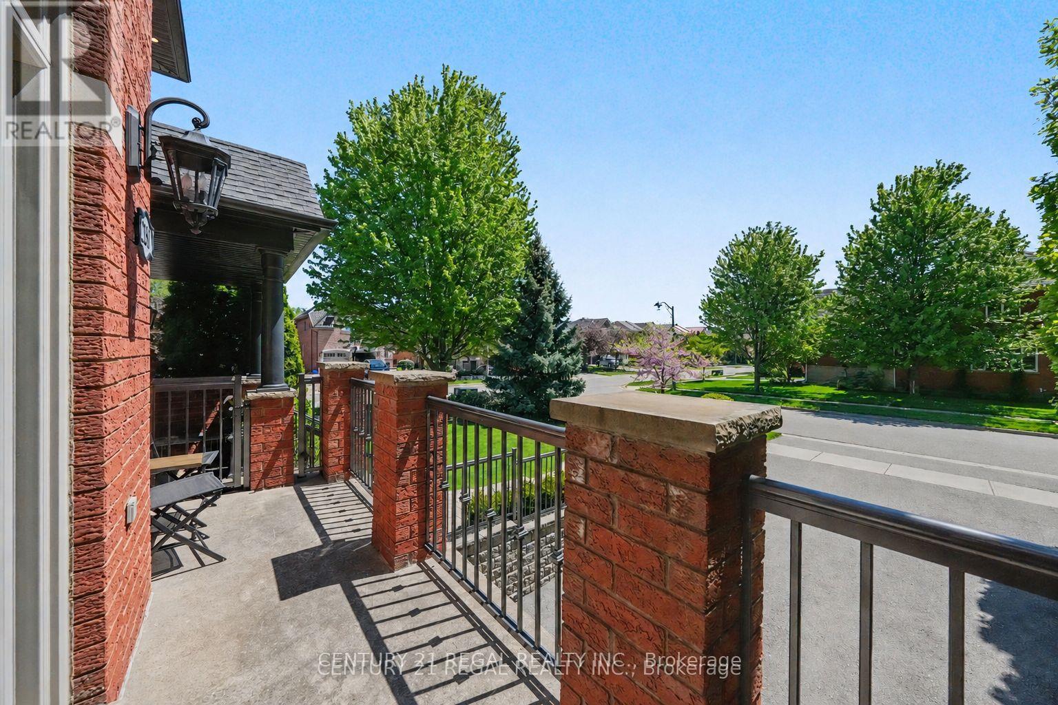 2260 Chickadee Crescent, Oakville, Ontario L6M 3R8 - Photo 7 - W13162464