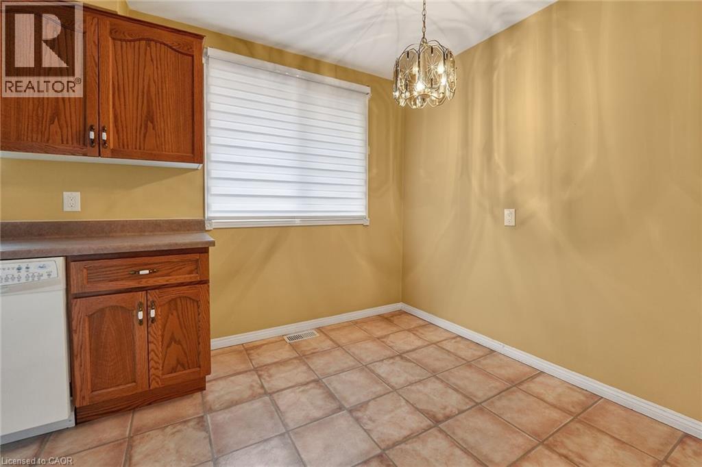 358 Federal Street, Stoney Creek, Ontario  L8E 2B5 - Photo 11 - 40830495