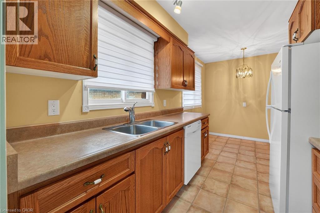 358 Federal Street, Stoney Creek, Ontario  L8E 2B5 - Photo 7 - 40830495