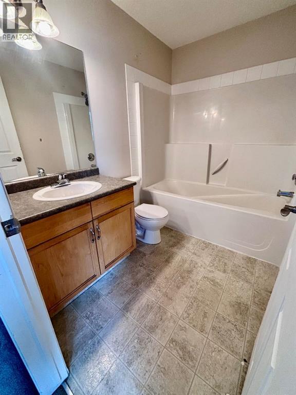 205 Mckenzie Towne Gate SE, Calgary, Alberta  T2Z 4G2 - Photo 24 - A2276192