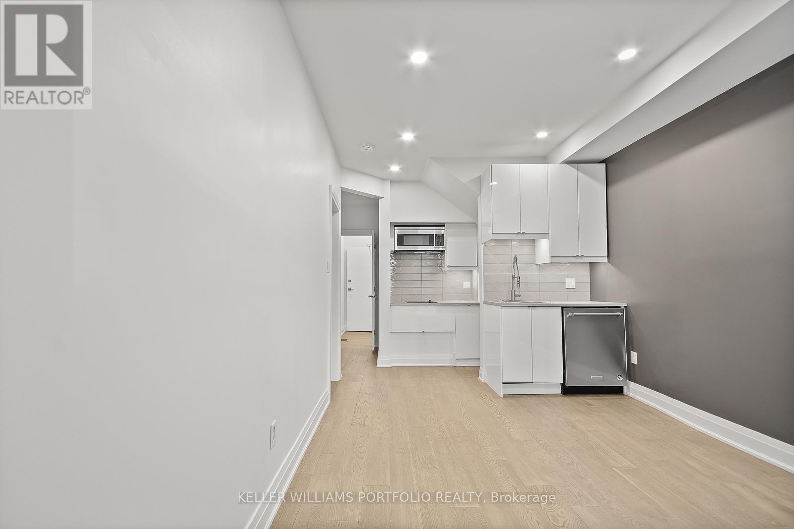 #2 (Ground) - 35 Humberside Avenue, Toronto, Ontario  M6P 1J6 - Photo 17 - W13165004