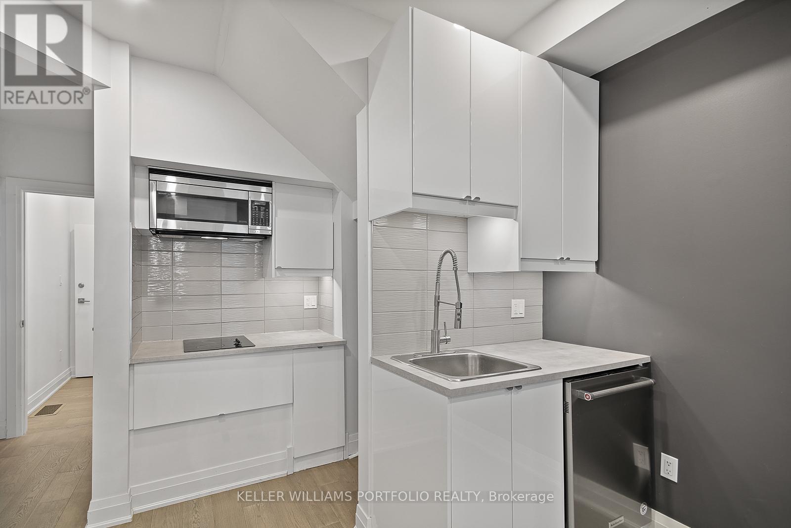 #2 (Ground) - 35 Humberside Avenue, Toronto, Ontario  M6P 1J6 - Photo 18 - W13165004