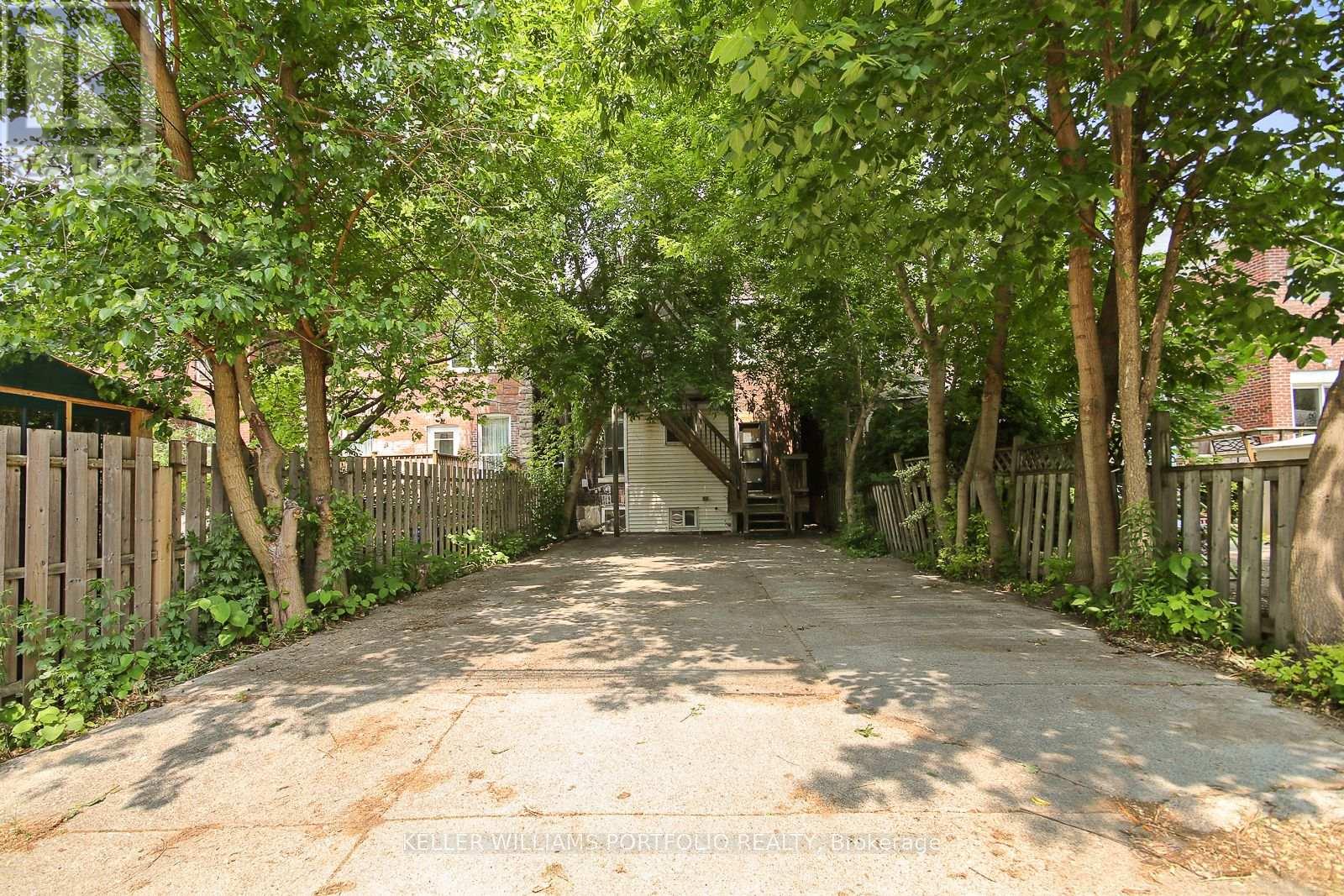 #2 (Ground) - 35 Humberside Avenue, Toronto, Ontario  M6P 1J6 - Photo 28 - W13165004