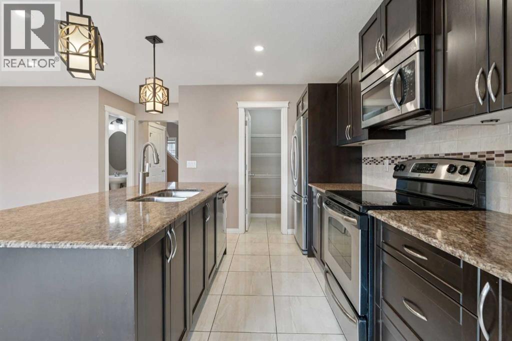 74 Skyview Point Green NE, Calgary, Alberta  T3N 1B6 - Photo 7 - A2307613