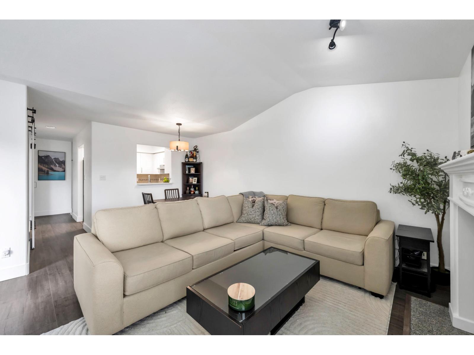 308 33675 Marshall Road, Abbotsford, British Columbia  V2S 1L4 - Photo 5 - R3126444