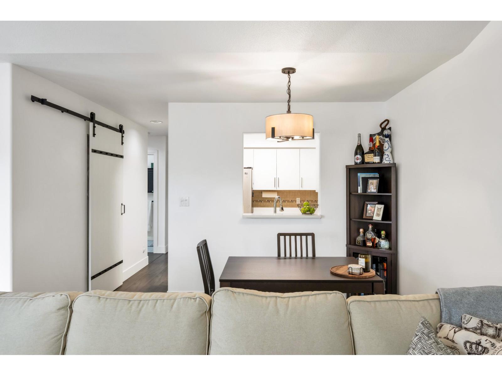 308 33675 Marshall Road, Abbotsford, British Columbia  V2S 1L4 - Photo 6 - R3126444
