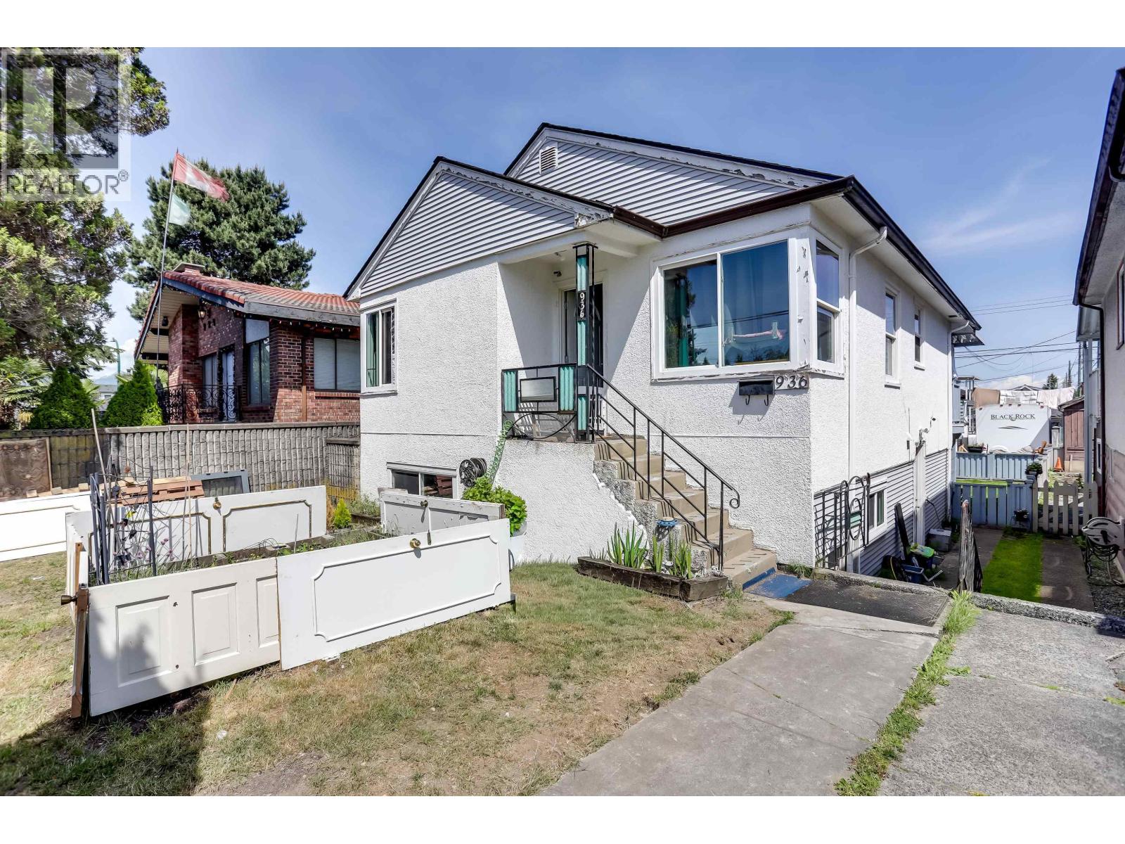 936 NANAIMO STREET, Vancouver, British Columbia