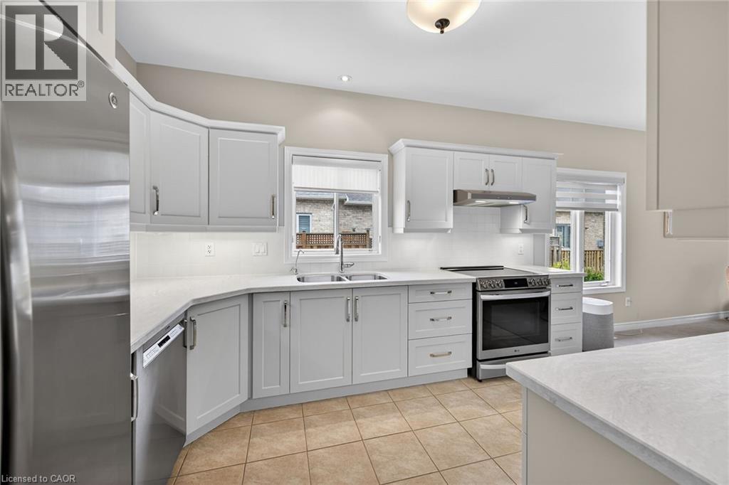 9 Grovetree Trail, Hamilton, Ontario  L9B 0B7 - Photo 9 - 40832873