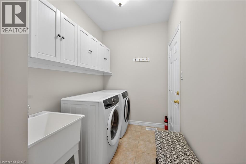 9 Grovetree Trail, Hamilton, Ontario  L9B 0B7 - Photo 23 - 40832873