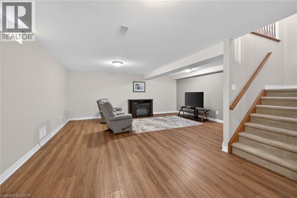 9 Grovetree Trail, Hamilton, Ontario  L9B 0B7 - Photo 25 - 40832873