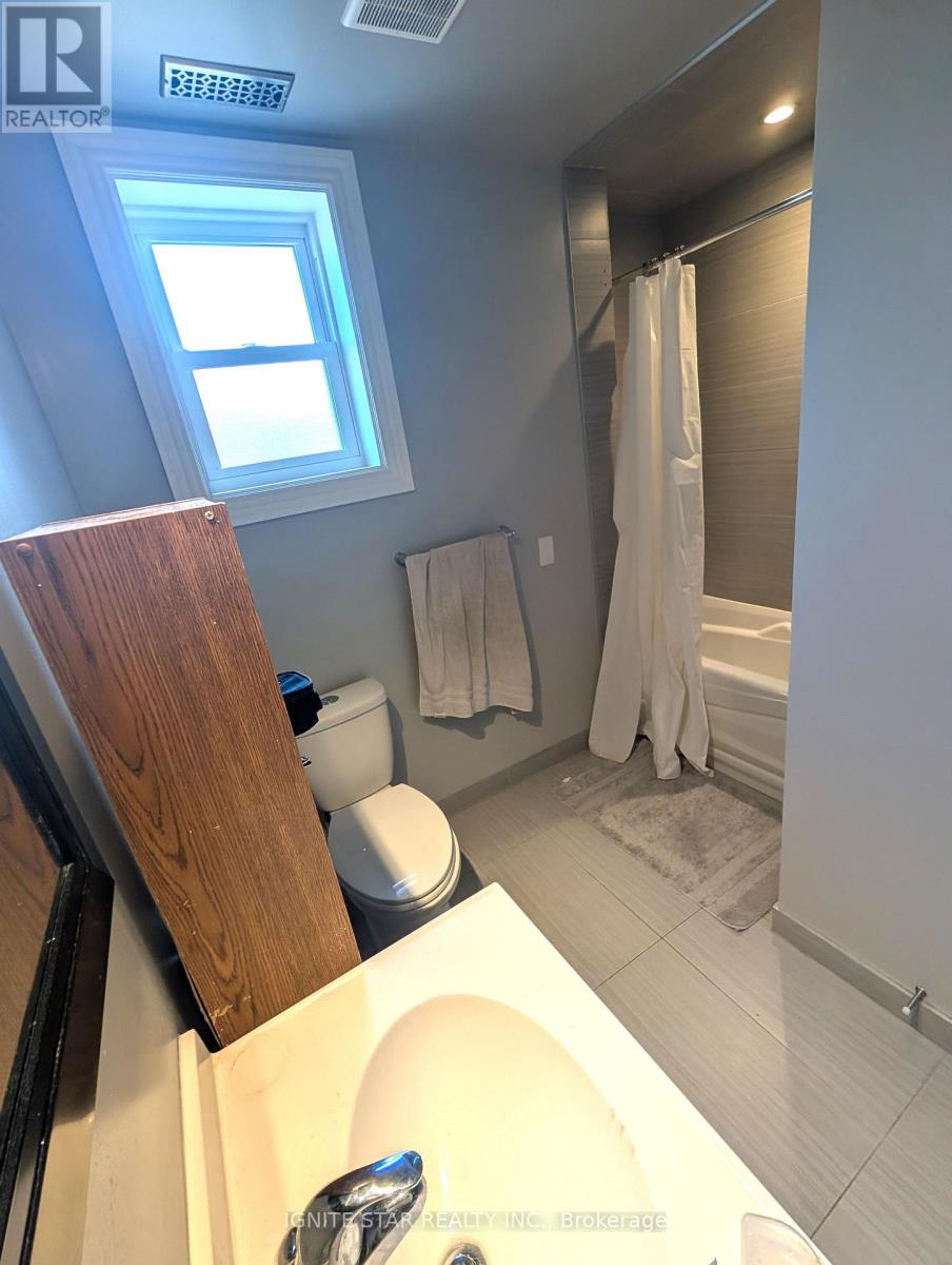 Upper Level - 106 West Avenue N, Hamilton, Ontario  L8L 5C3 - Photo 17 - X13165000