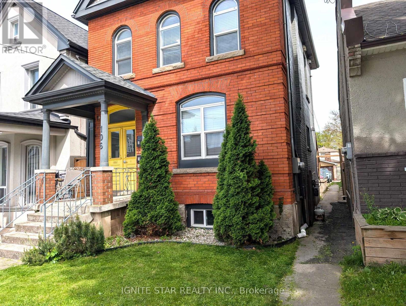 Upper Level - 106 West Avenue N, Hamilton, Ontario  L8L 5C3 - Photo 2 - X13165000