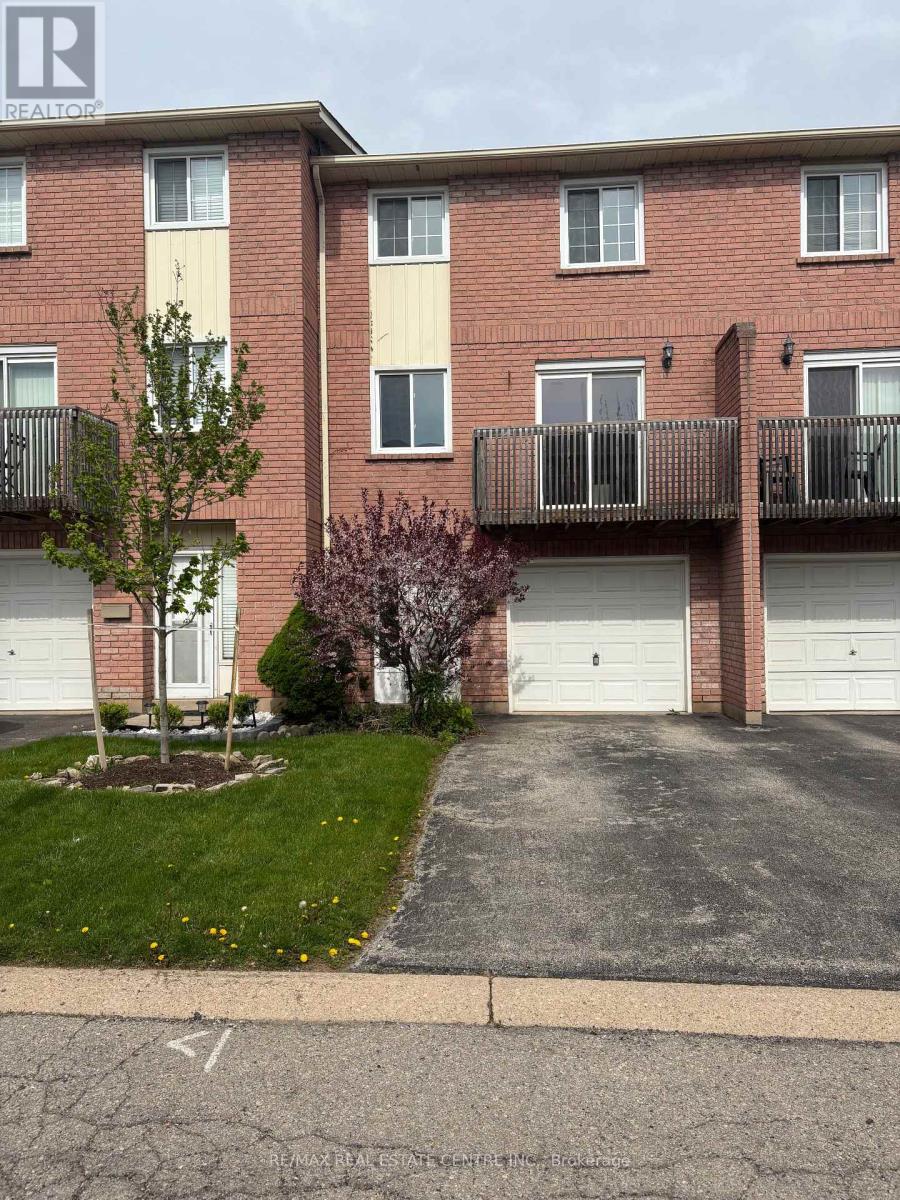 9 - 29 Heritage Drive, Hamilton (Stoney Creek), Ontario  L8G 4T4 - Photo 1 - X13165024