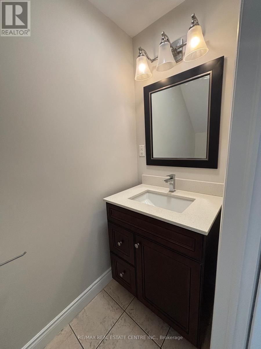 9 - 29 Heritage Drive, Hamilton (Stoney Creek), Ontario  L8G 4T4 - Photo 3 - X13165024