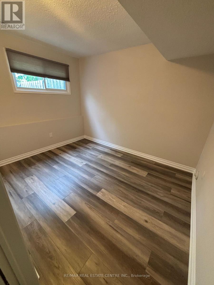 9 - 29 Heritage Drive, Hamilton (Stoney Creek), Ontario  L8G 4T4 - Photo 4 - X13165024
