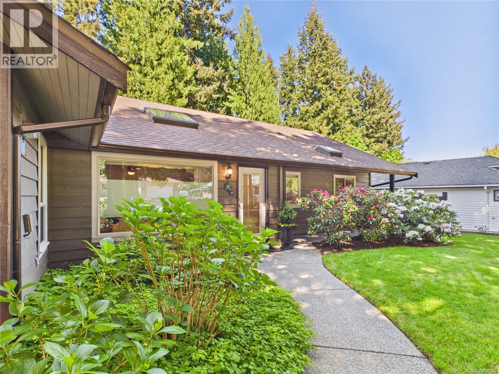 1179 Clubhouse Dr, Qualicum Beach, British Columbia  V9K 1C4 - Photo 43 - 1037640