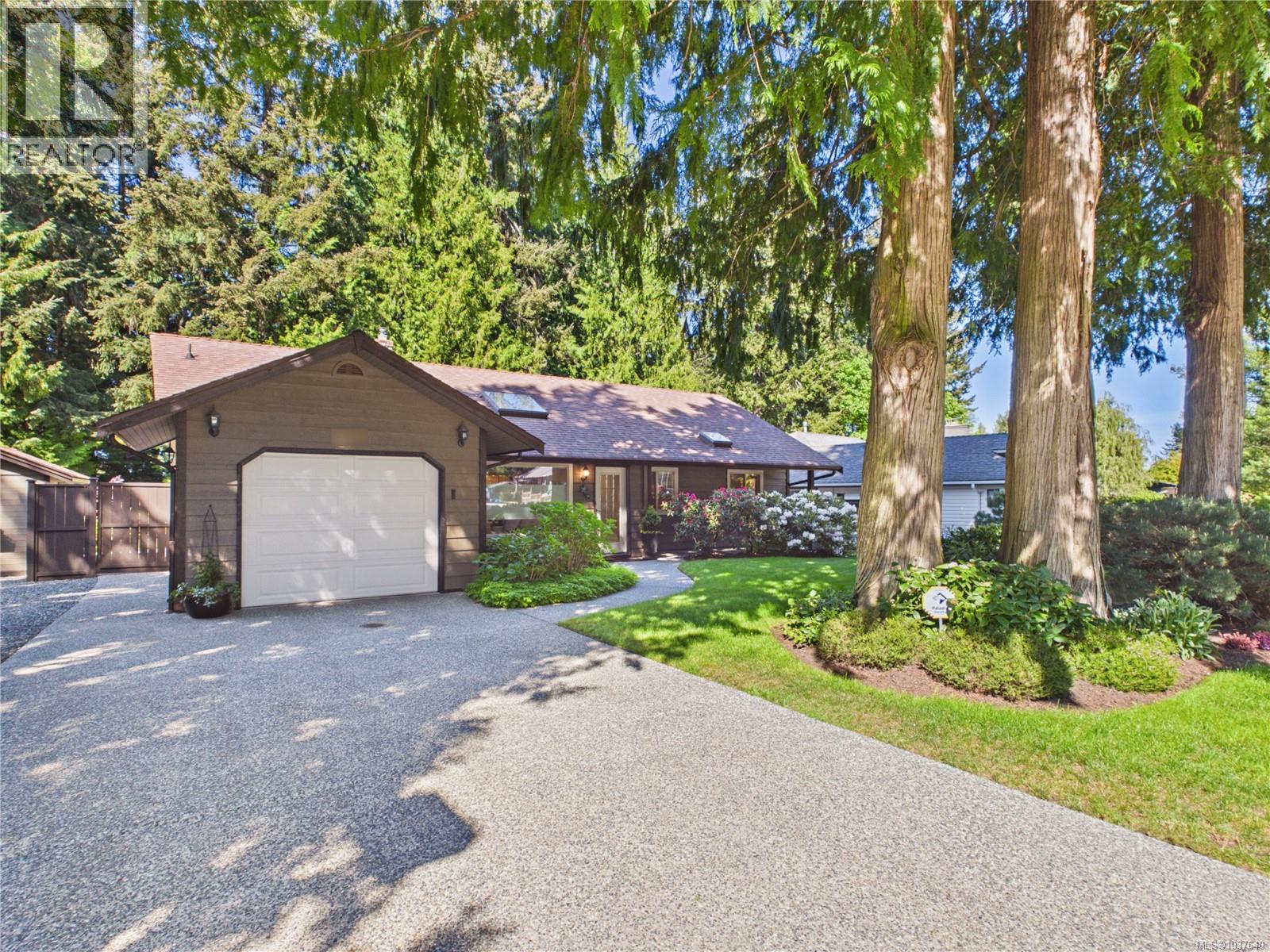 1179 Clubhouse Dr, Qualicum Beach, British Columbia  V9K 1C4 - Photo 65 - 1037640
