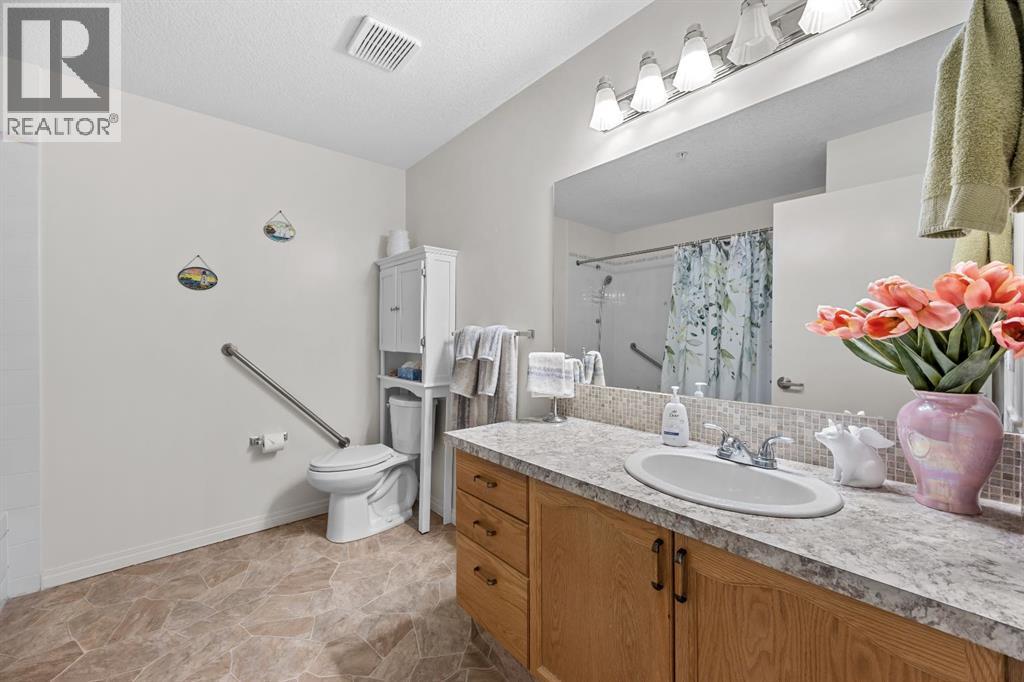 215, 3 Parklane Way, Strathmore, Alberta  T1P 1N6 - Photo 20 - A2312500