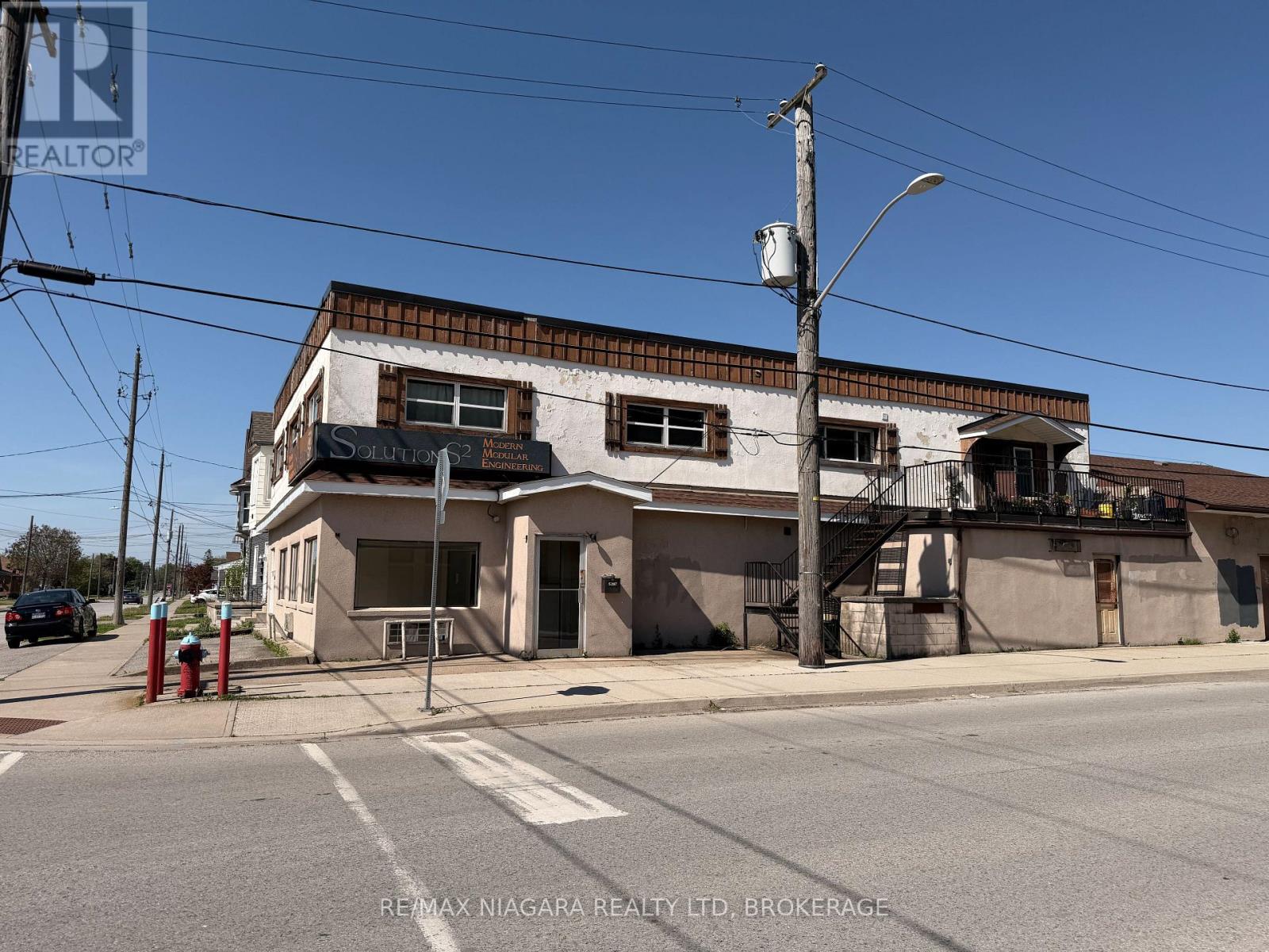 5397 Forsythe Street, Niagara Falls (Clifton Hill), Ontario  L2G 1M1 - Photo 2 - X13165066