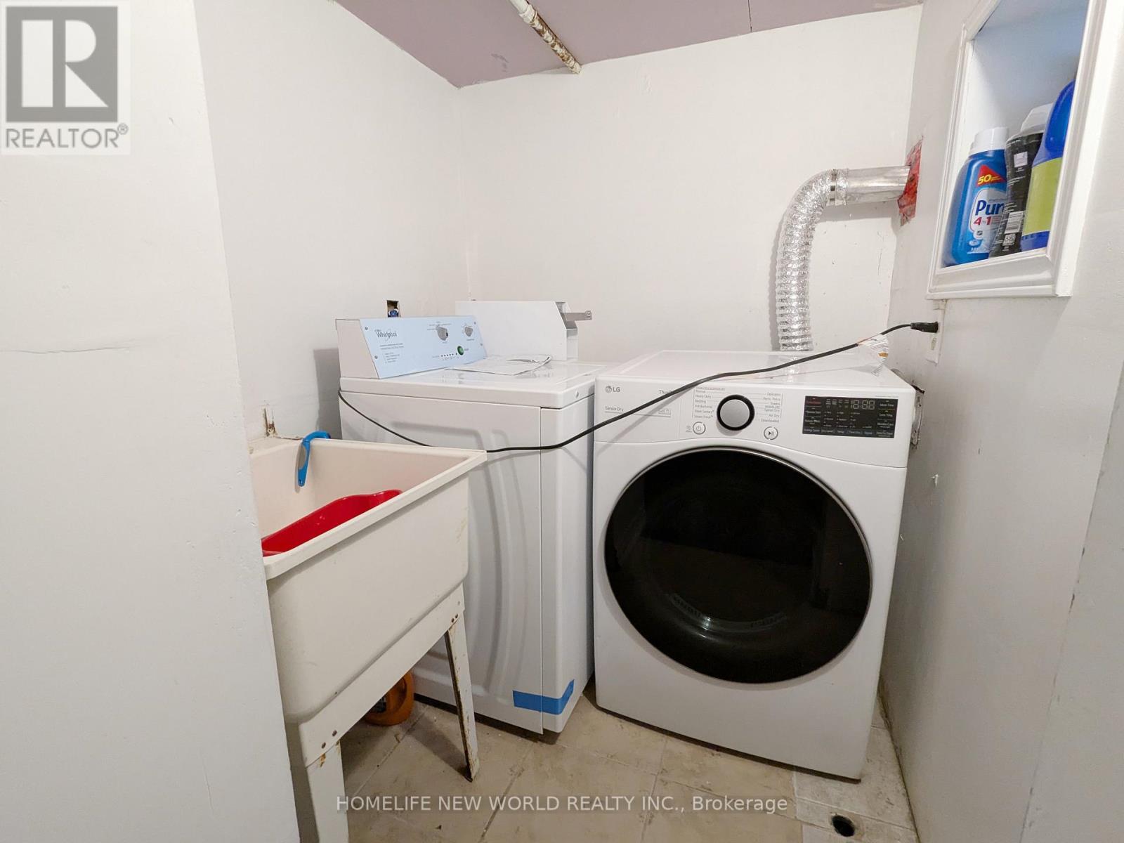 1 - 2 Thornton Avenue, Toronto, Ontario  M6E 2C9 - Photo 12 - W12909372