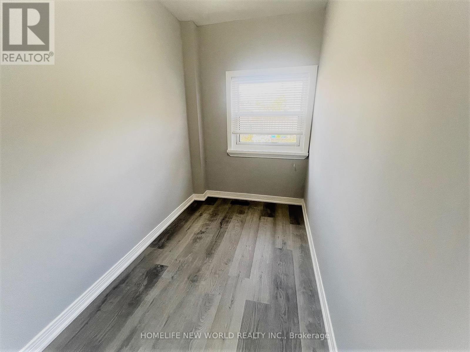 1 - 2 Thornton Avenue, Toronto, Ontario  M6E 2C9 - Photo 6 - W12909372