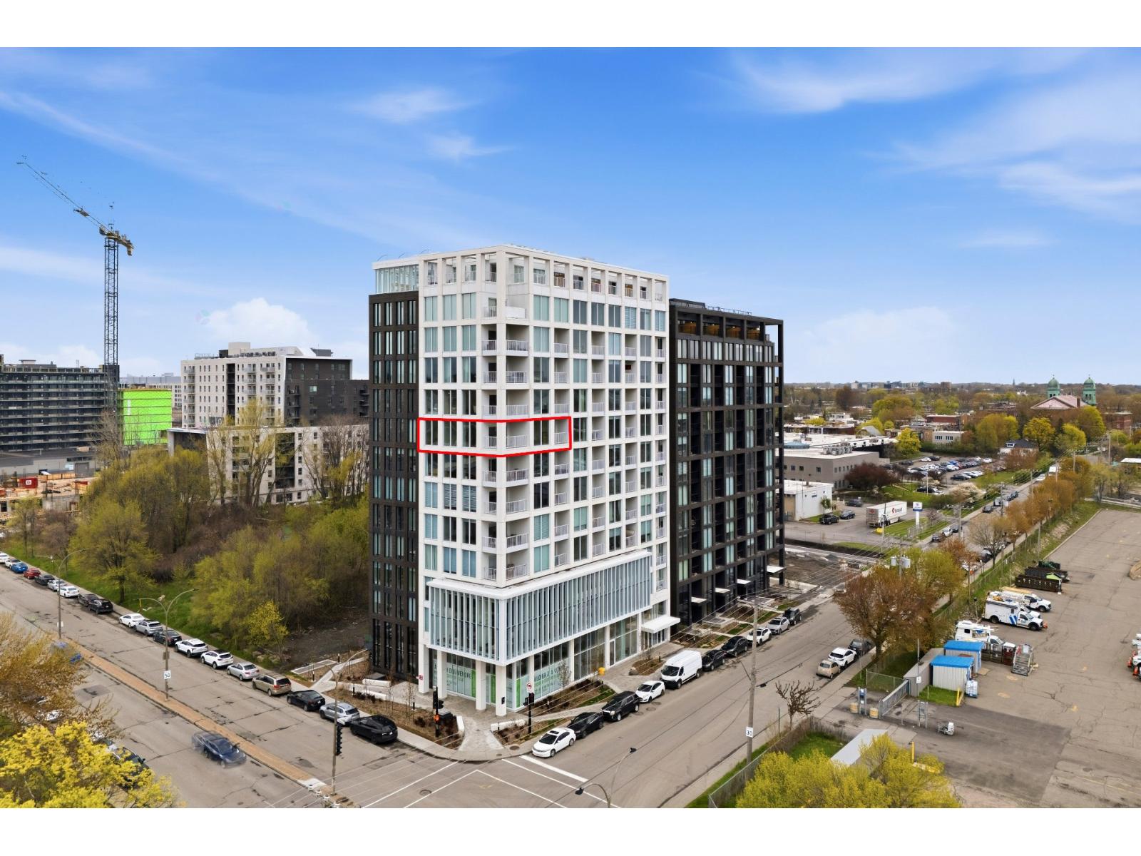 5605 Av. Pierre-De Coubertin|#810 Montréal (Mercier/Hochelaga-Maisonneuve) Quebec Canada H1N0E9