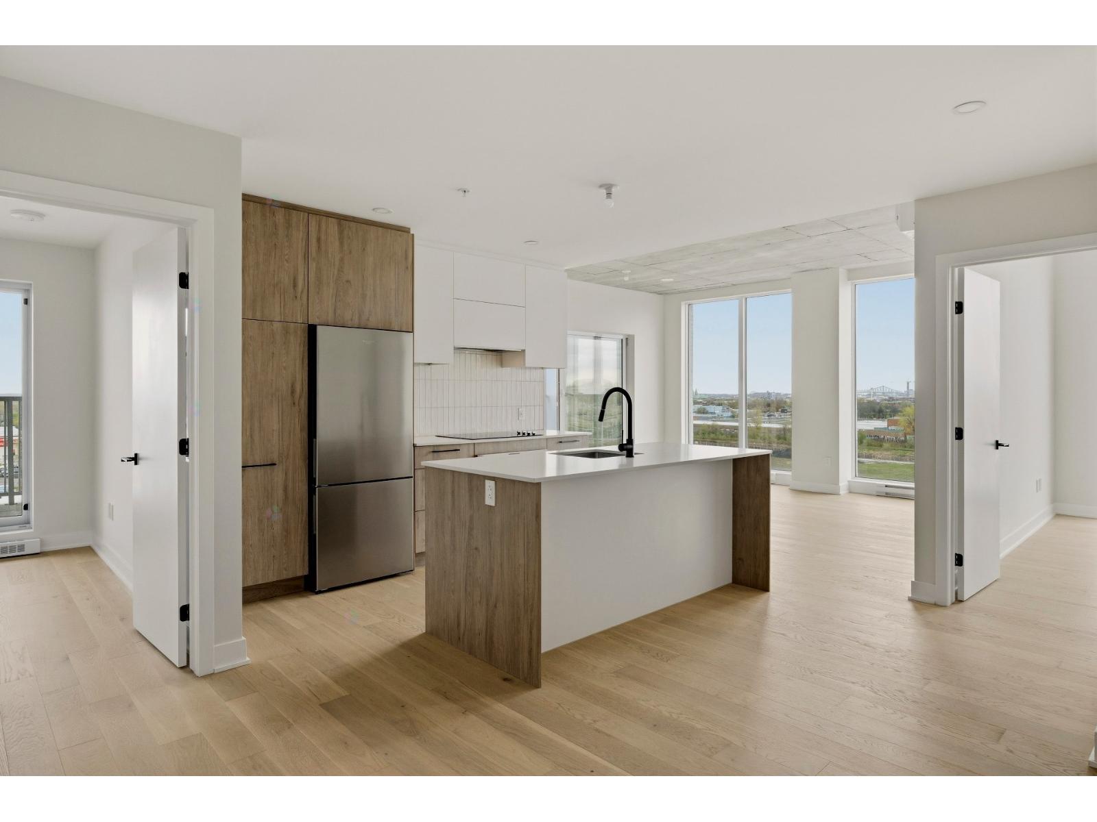 5605 Av. Pierre-De Coubertin|#810 Montréal (Mercier/Hochelaga-Maisonneuve) Quebec Canada H1N0E9 4