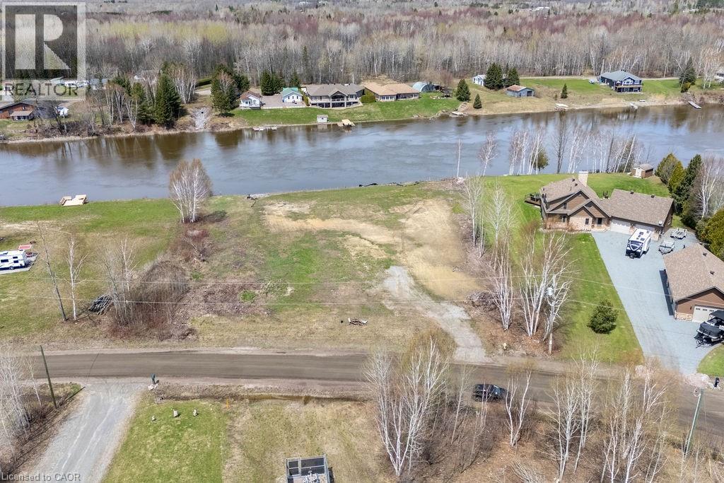 515 Champagne Road, Sturgeon Falls, Ontario  P2B 2L9 - Photo 4 - 40832293