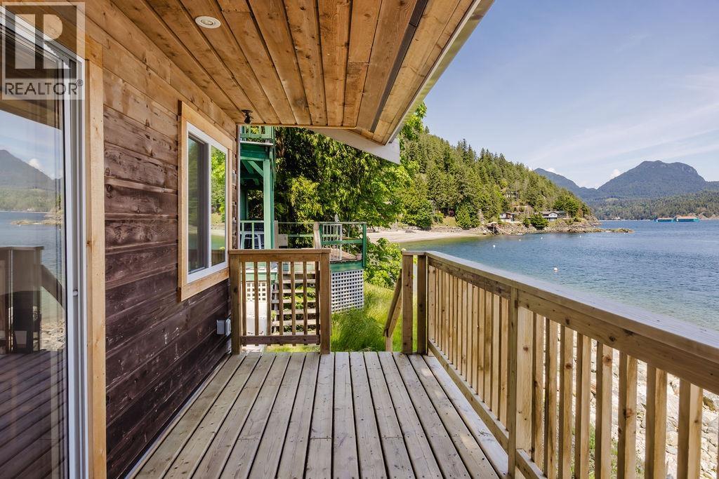1498 Tideview Road, Gibsons, British Columbia  V0N 1V6 - Photo 23 - R3127100